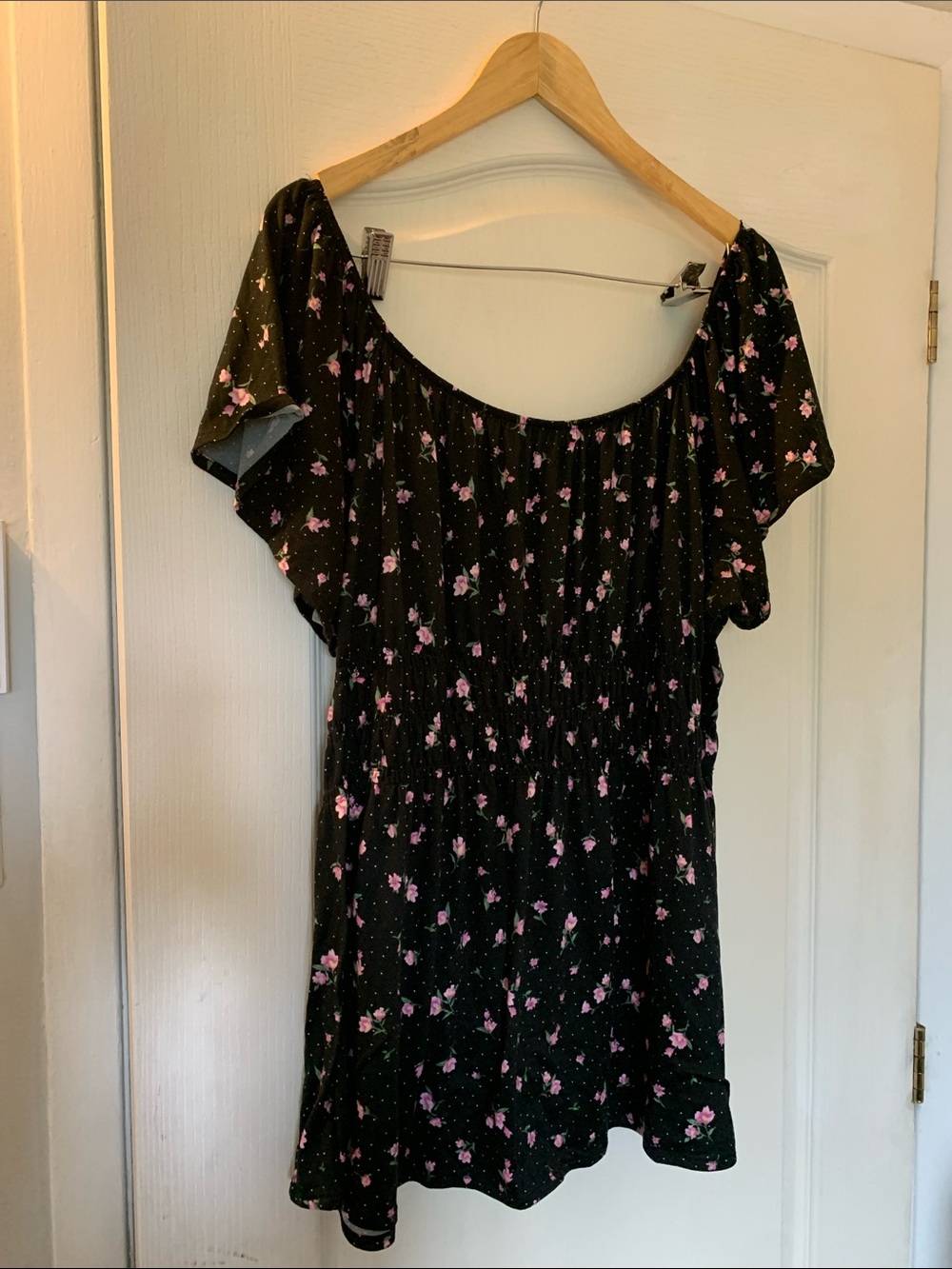 Black Floral Short Sleeve Long shirt 2X 🩷🌹